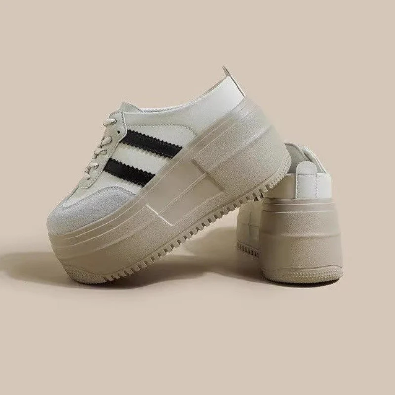 Damen Plateau-Sneaker mit sportlichem Design und optimaler Dämpfung Heidi Mode - Image 3