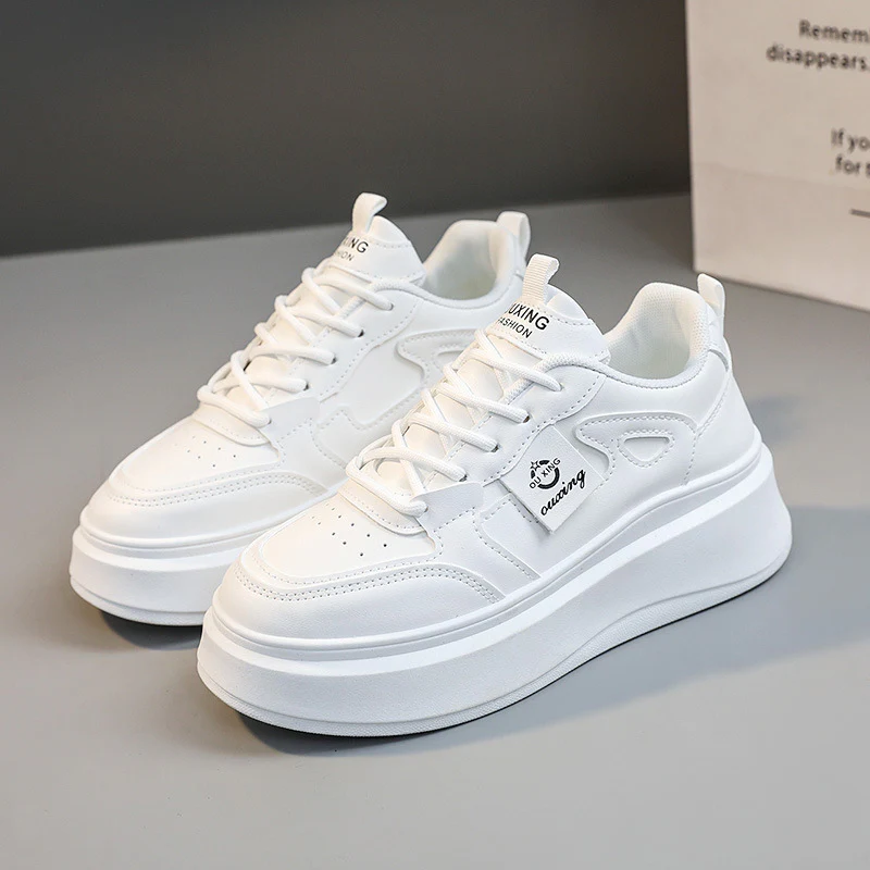 Damen Plateau Sneakers mit atmungsaktiver Oberflächenstruktur und dämpfender Laufsohle Heidi Mode - Image 2
