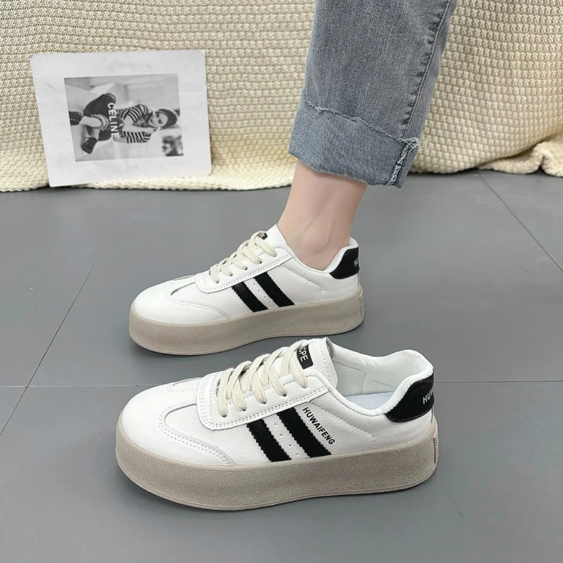 Damen Plateau Sneakers mit elegantem Design und rutschfester Sohle Heidi Mode - Image 6