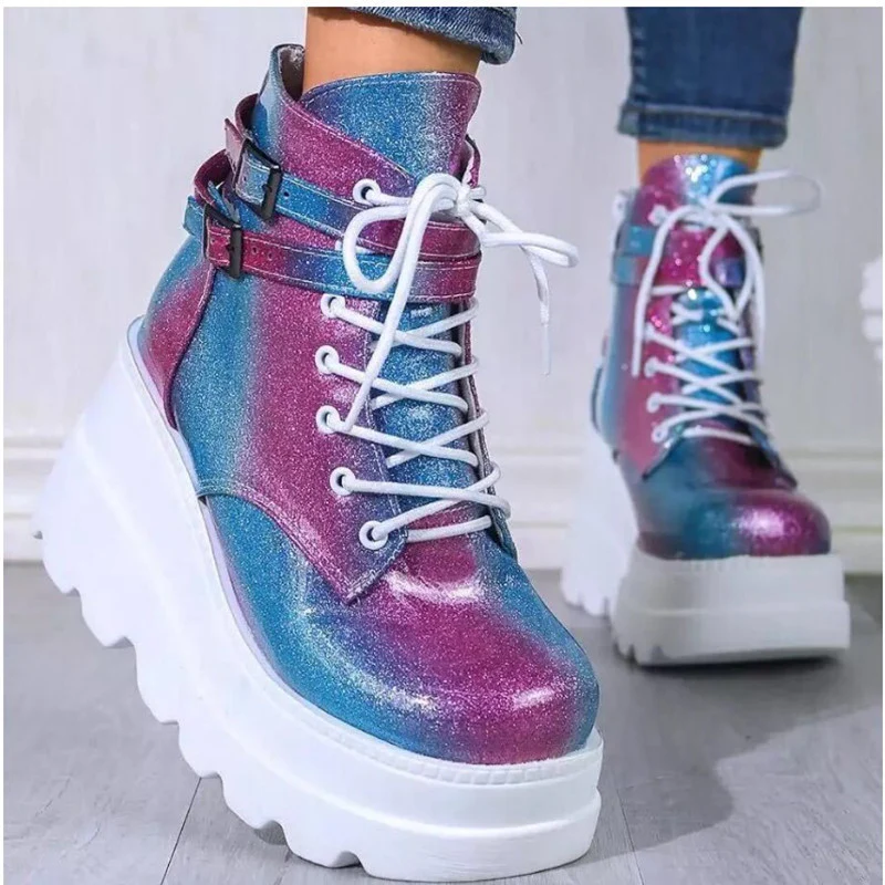Damen Plateau-Stiefel mit modischem Schnallen-Design und praktischem Reißverschluss Heidi Mode
