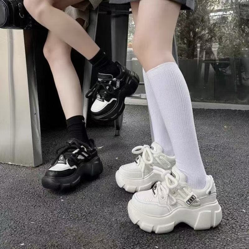 Damen Plateausneaker mit innovativem Sohlenprofil und stylischem Design Heidi Mode - Image 5