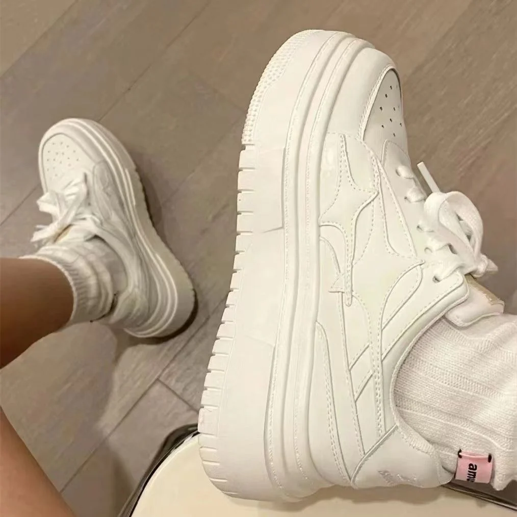 Damen Plattform-Sneaker mit atmungsaktivem Leder-Obermaterial und dämpfender Sohle Heidi Mode - Image 2