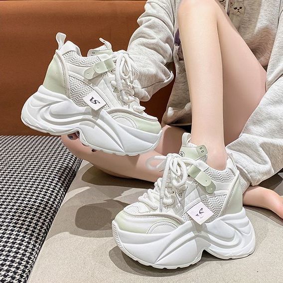 Damen Plattform-Sneaker mit atmungsaktivem Mesh und gepolsterter Sohle Heidi Mode - Image 3