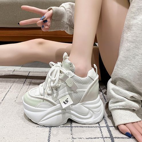 Damen Plattform-Sneaker mit atmungsaktivem Mesh und gepolsterter Sohle Heidi Mode - Image 4