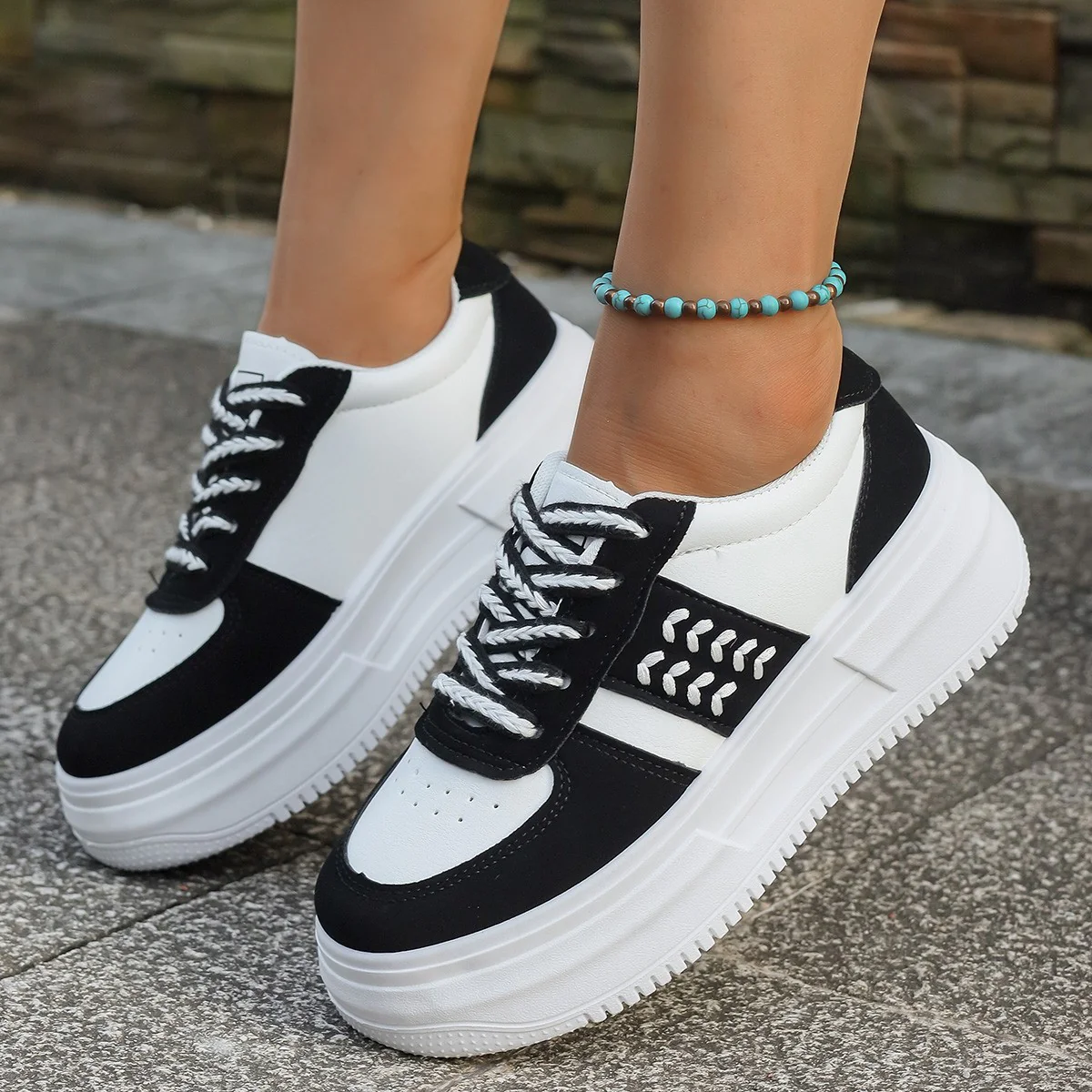 Damen Plattform-Sneaker mit atmungsaktivem Obermaterial und rutschfester Sohle Heidi Mode