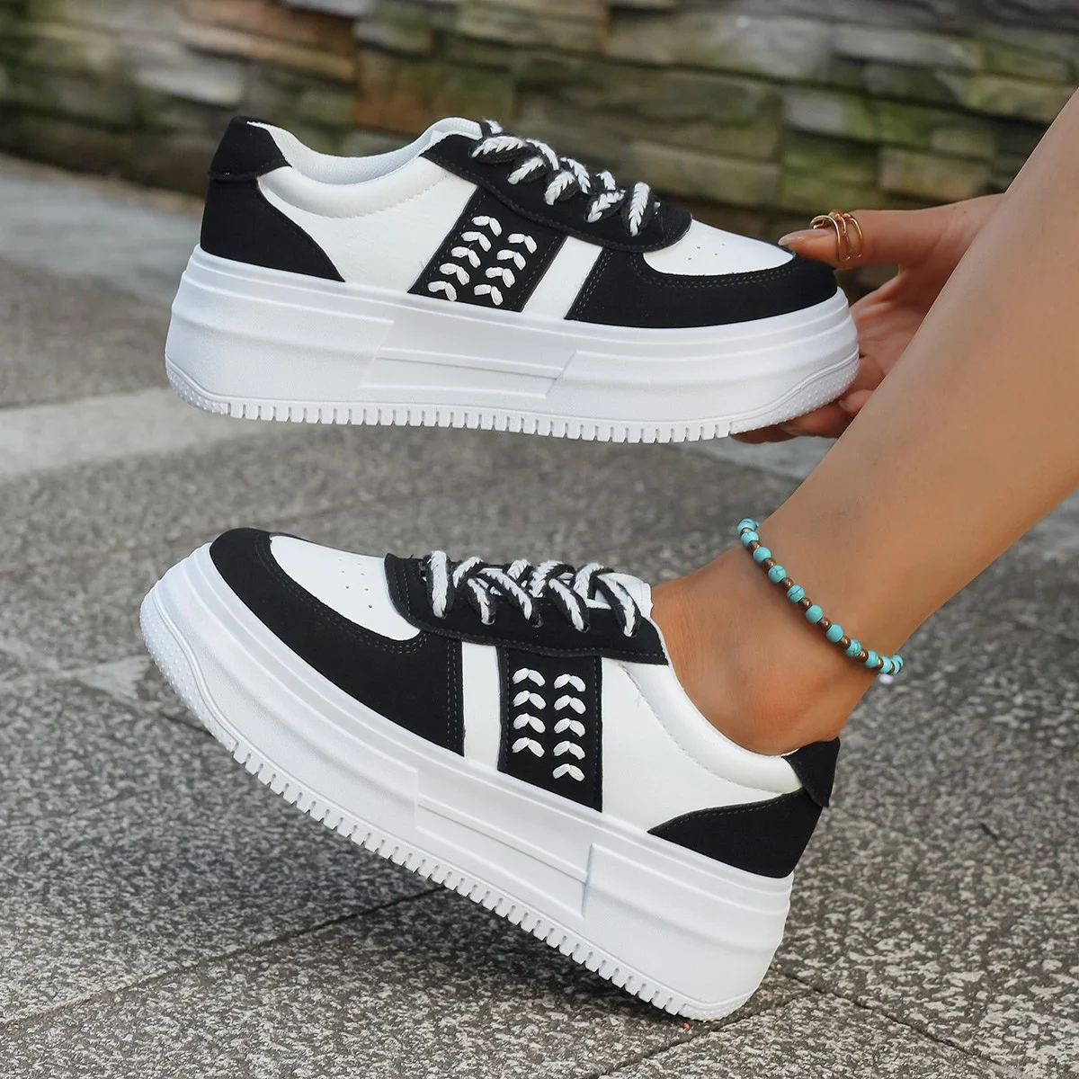 Damen Plattform-Sneaker mit atmungsaktivem Obermaterial und rutschfester Sohle Heidi Mode - Image 2