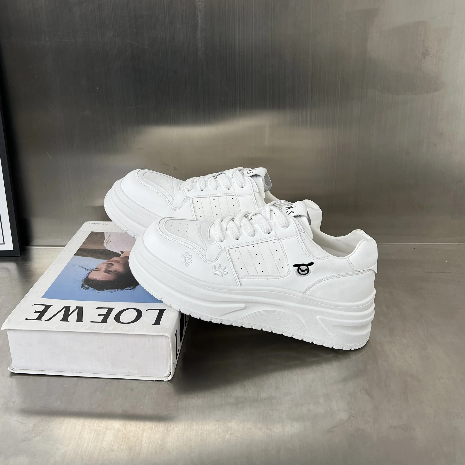 Damen Plattform Sneaker mit dämpfender Sohle und atmungsaktivem Obermaterial Heidi Mode - Image 3