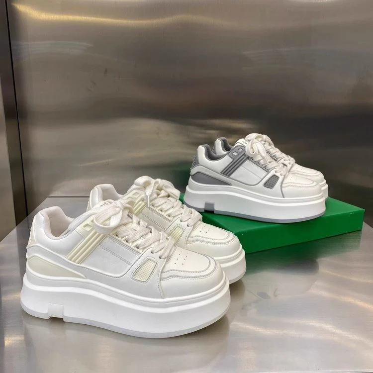Damen Plattform-Sneaker mit modischem Design und bequemer Dämpfung Heidi Mode - Image 4