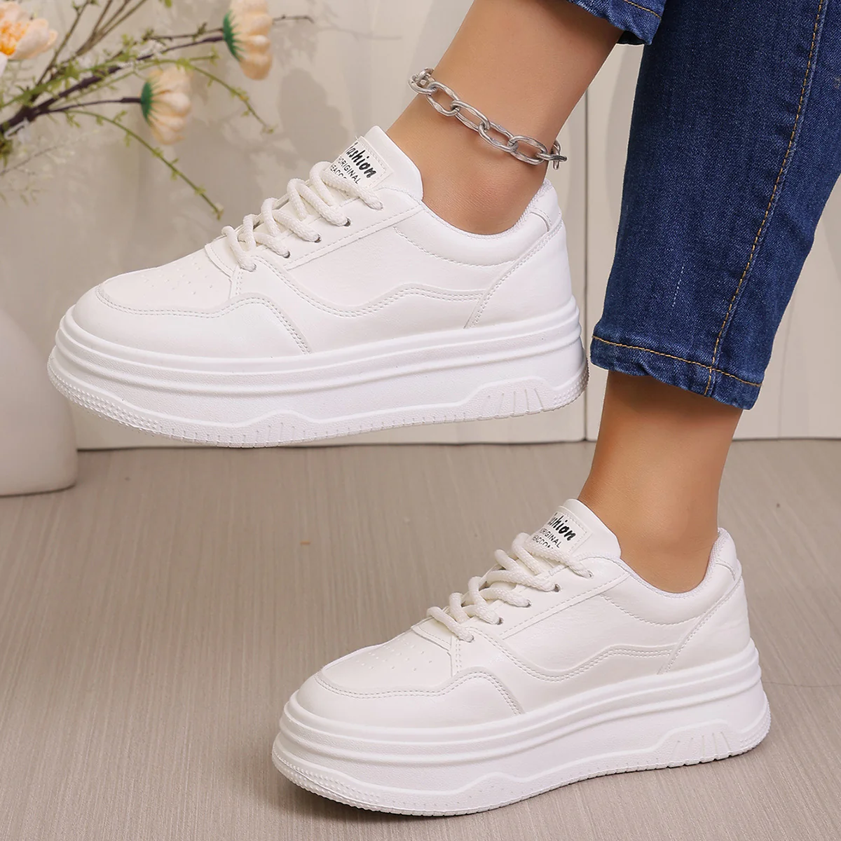 Damen Plattform-Sneaker mit sportlichem Design und trendiger Sohle Heidi Mode - Image 6