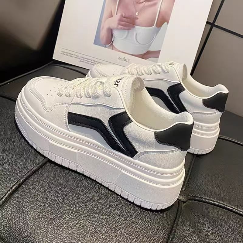 Damen Plattform-Sneaker mit sportlichem Design und verstärktem Ferseneinsatz Heidi Mode - Image 4