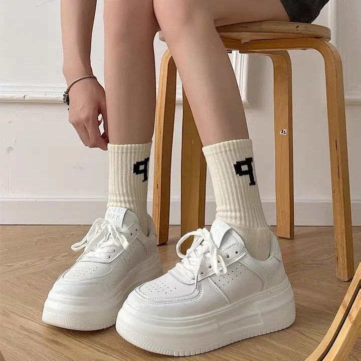 Damen Plattform Sneakers mit bequemer gepolsterter Innensohle Heidi Mode - Image 3