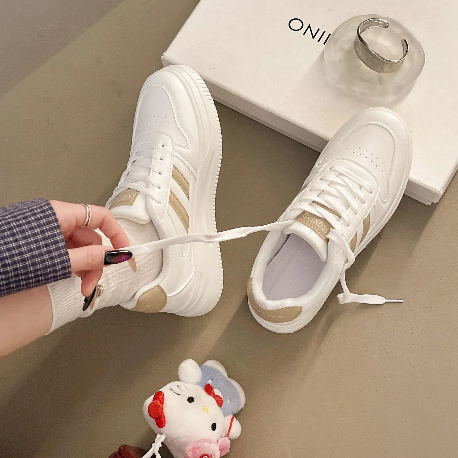 Damen Plattform Sneakers mit langlebiger Lederoberfläche und atmungsaktiver Dämpfung Heidi Mode - Image 3