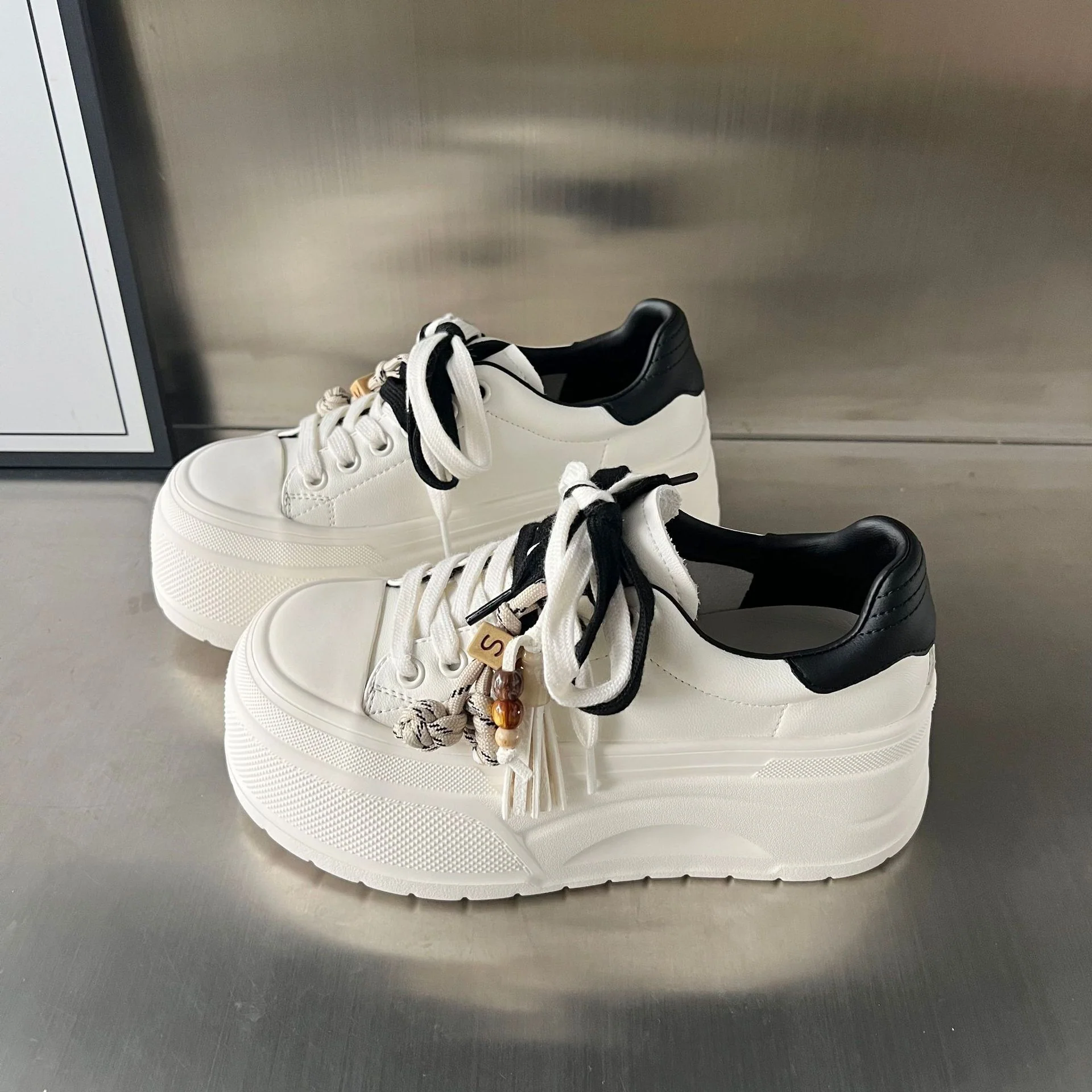 Damen Plattform Sneakers mit modischem Design und innovativem Schnürsystem Heidi Mode - Image 6