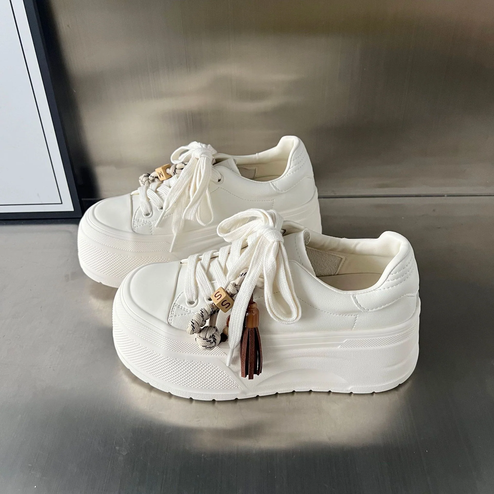 Damen Plattform Sneakers mit modischem Design und innovativem Schnürsystem Heidi Mode - Image 7