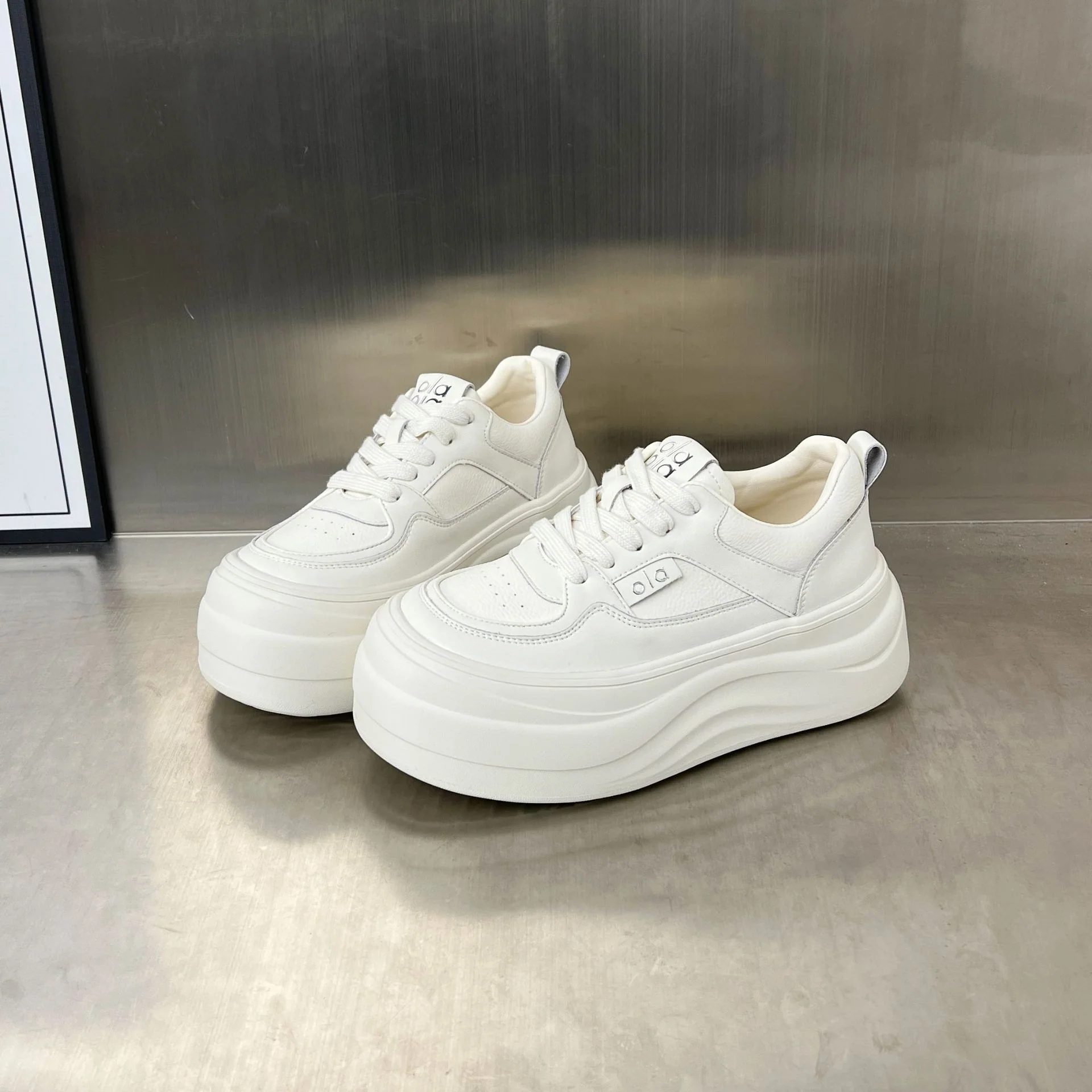 Damen Plattform Sneakers mit trendiger Silhouette und atmungsaktiver Obermaterialbeschaffenheit Heidi Mode - Image 6