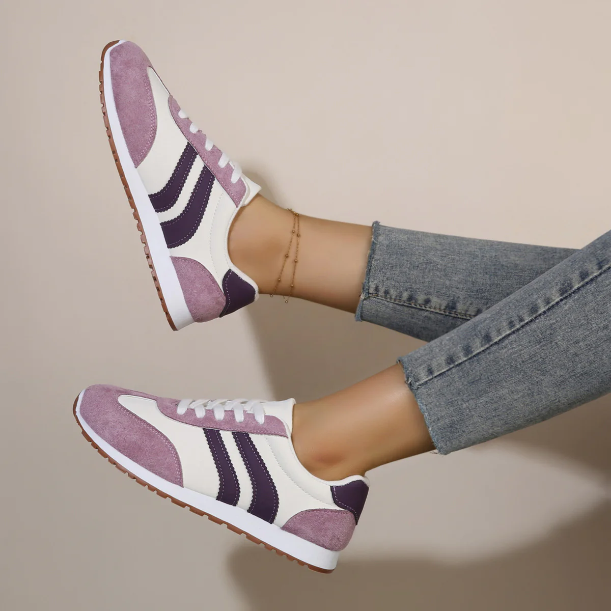 Damen Retro-Laufschuhe mit eleganten Akzenten und komfortabler Dämpfung Heidi Mode - Image 4