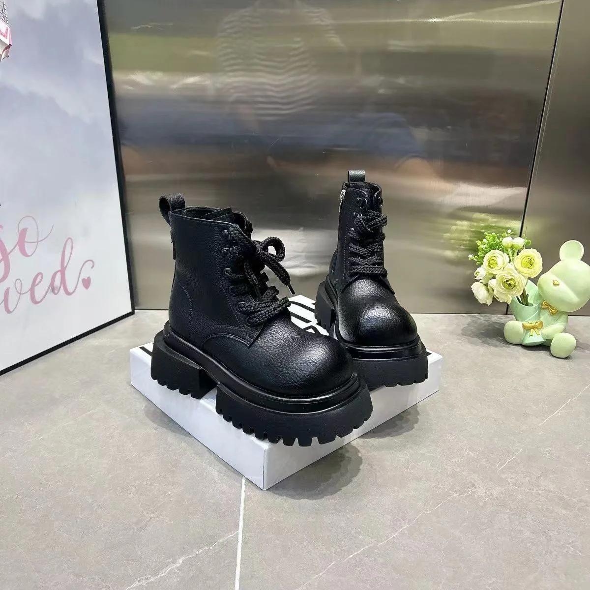 Damen robuste Stiefeletten mit rutschfester Sohle und modischem Design Heidi Mode - Image 2