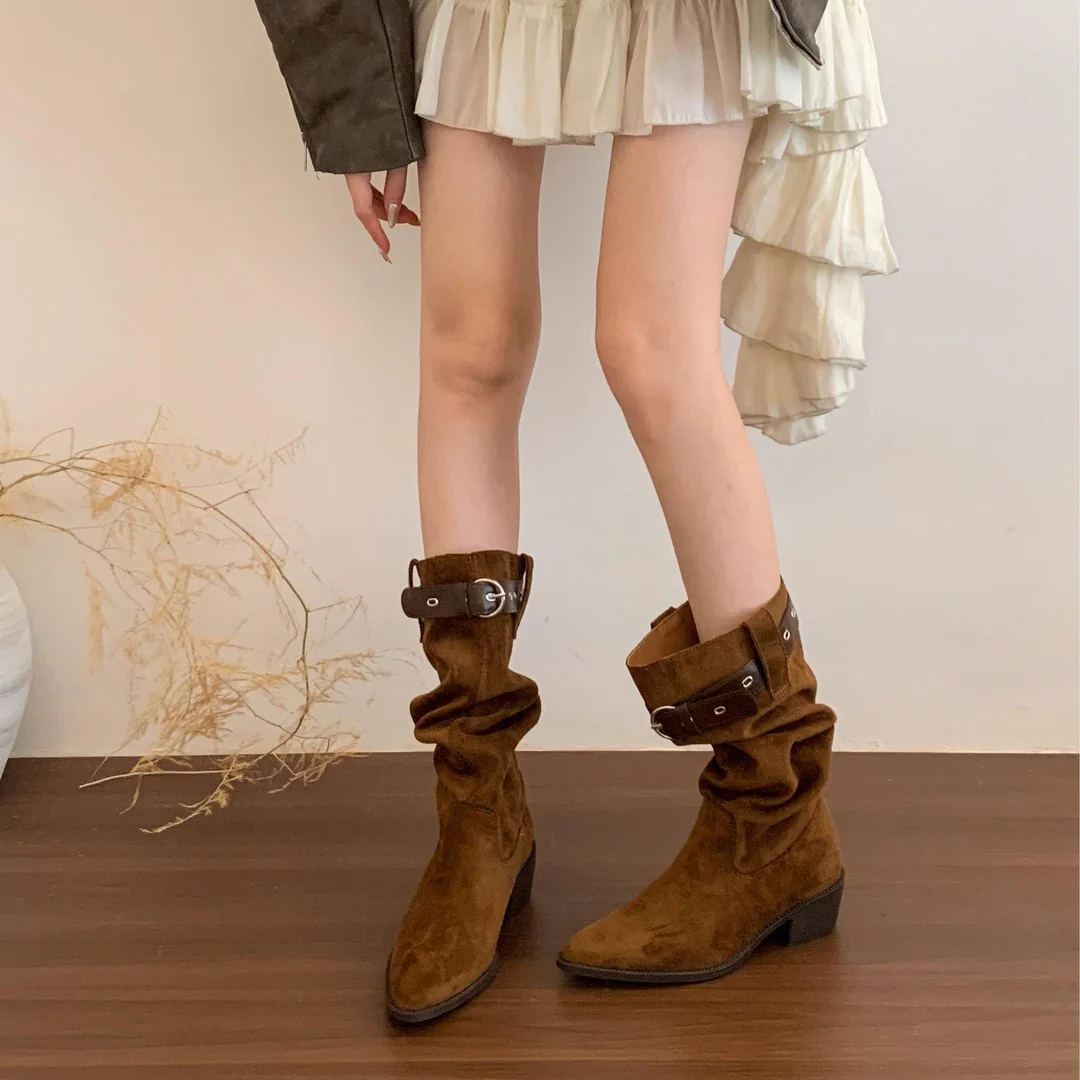 Damen Rustikale Wildleder-Stiefel mit modischem Falten-Design und verstellbarem Riemen Heidi Mode - Image 7
