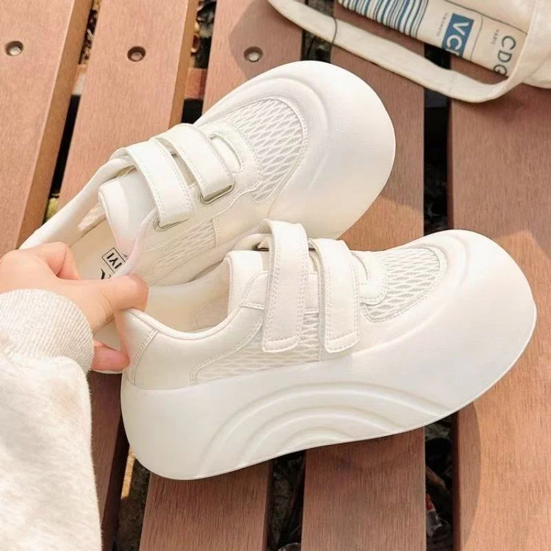 Damen Schnürsenkel Sneakers mit erhöhtem Plateau und atmungsaktiven Mesh-Einsätzen Heidi Mode - Image 2