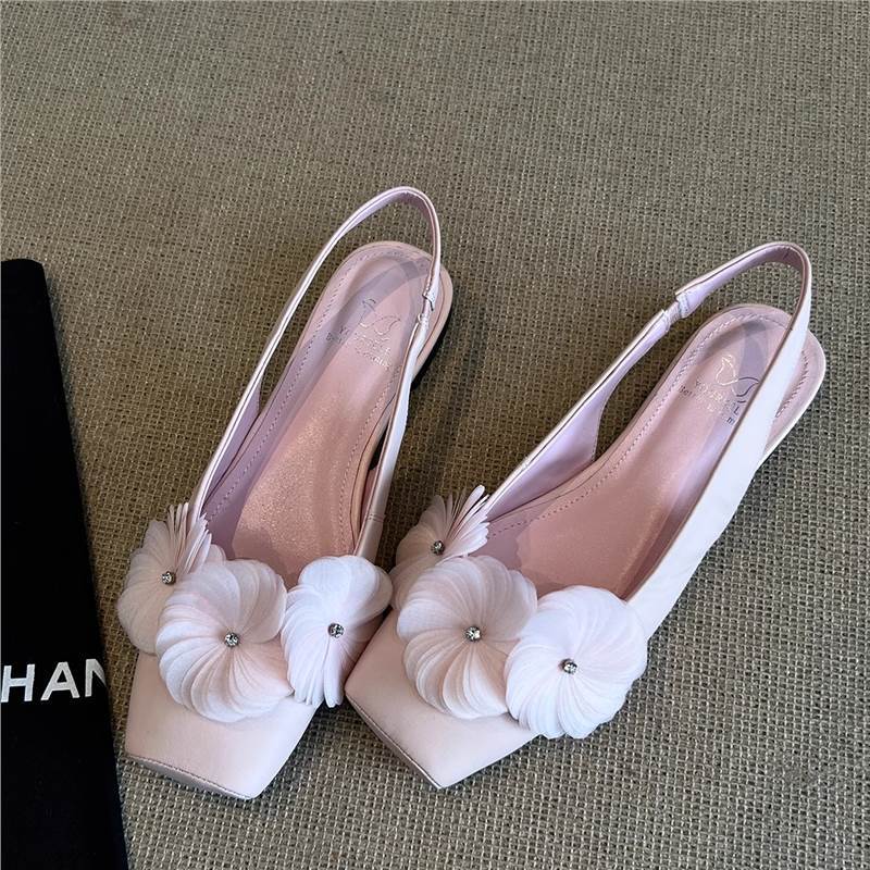 Damen Slingback Schuhe mit floralen Applikationen und komfortablem Absatz Heidi Mode - Image 5