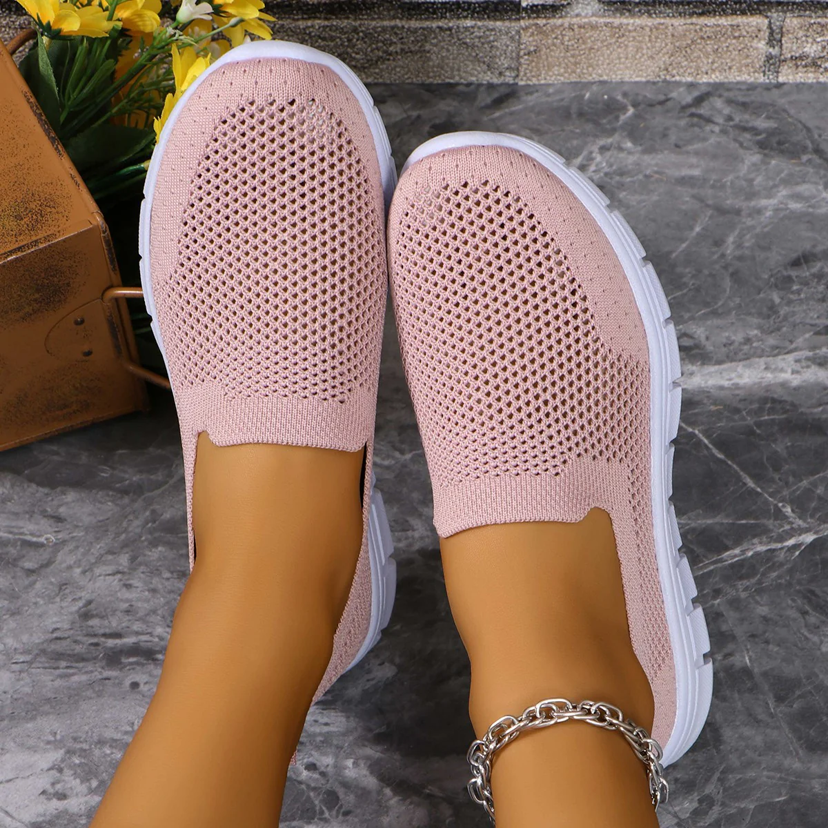 Damen Slip-On Freizeitschuhe mit atmungsaktiver Netzstruktur Heidi Mode - Image 3