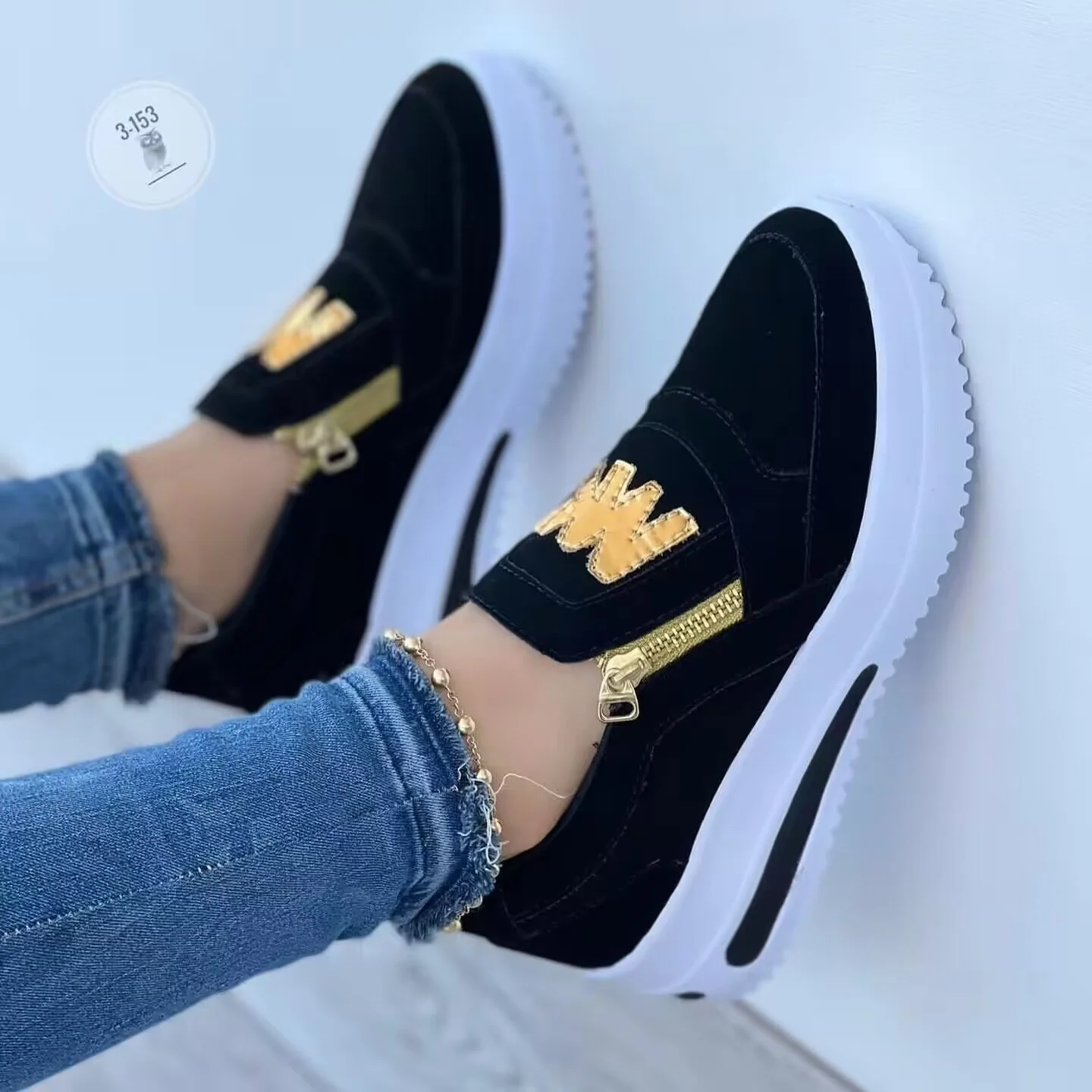 Damen Slip-On Sneaker mit goldenem Reißverschluss und modischem Design Heidi Mode - Image 6