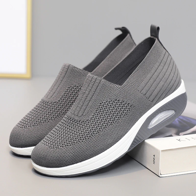 Damen Slip-On Sneakers mit atmungsaktivem Strickobermaterial von Heidi Mode - Image 3