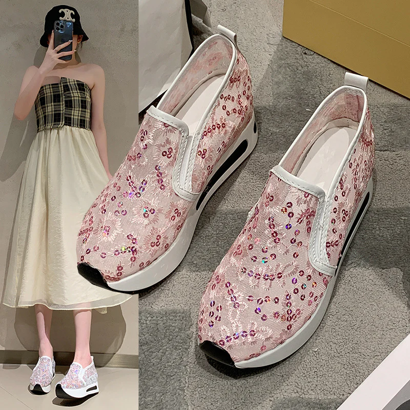 Damen Slip-On Sneakers mit elegantem Spitzenmuster und dämpfendem Fußbett Heidi Mode