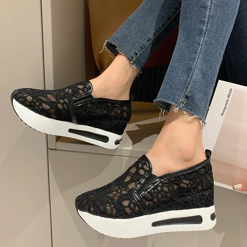 Damen Slip-On Sneakers mit eleganter Spitzenoberfläche und bequemer Dämpfung Heidi Mode - Image 2