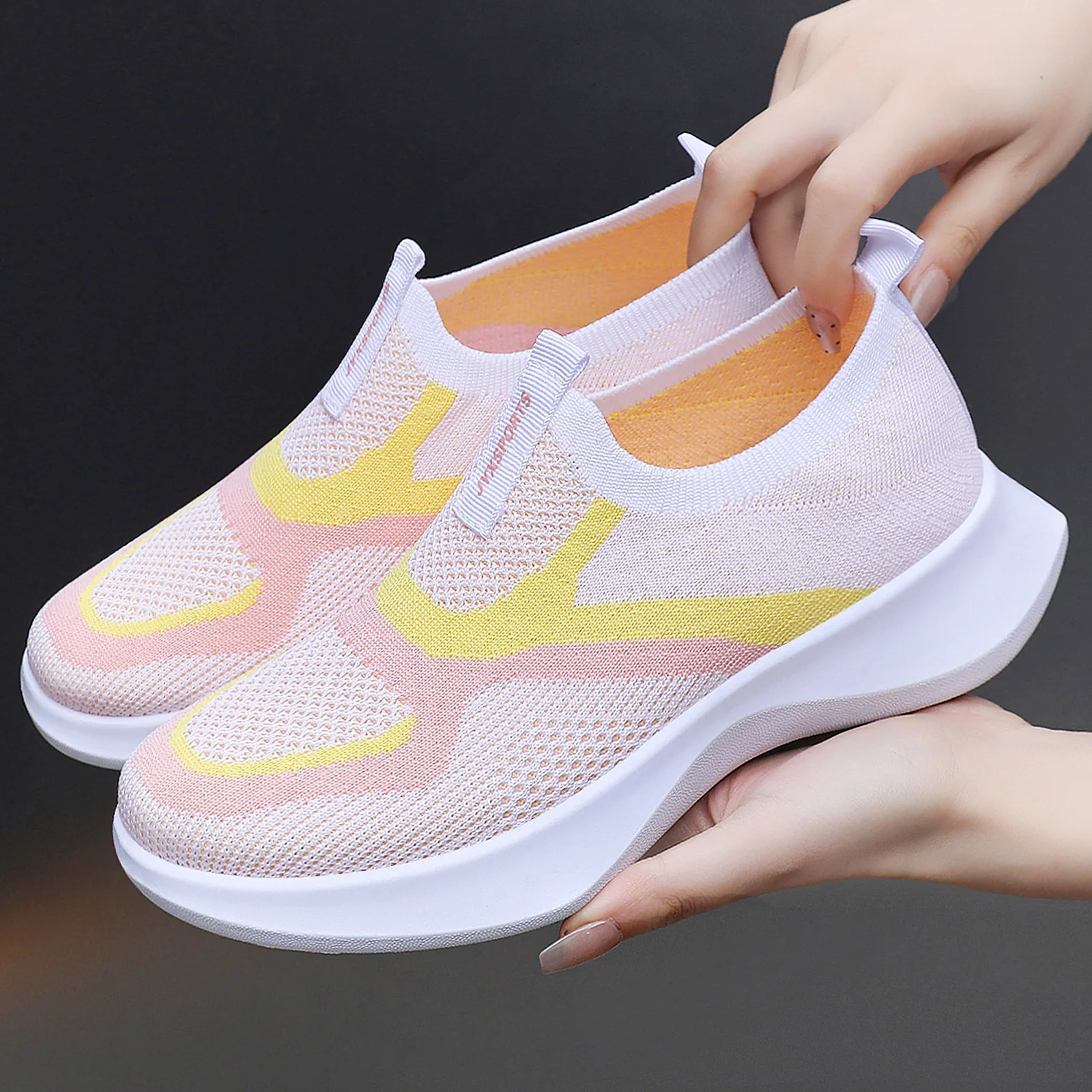 Damen Slip-On Sportschuhe mit atmungsaktivem Obermaterial und dämpfender Sohle Heidi Mode - Image 2