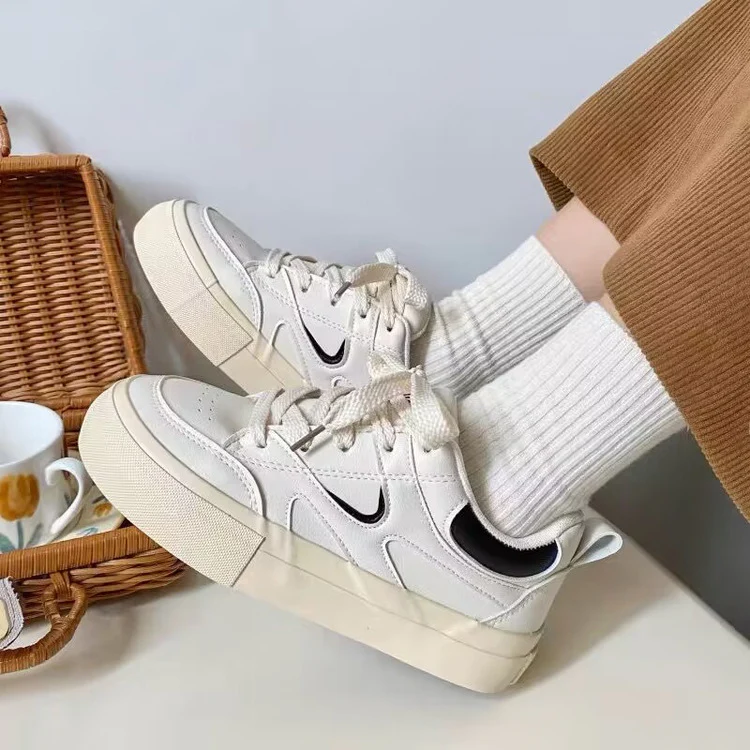 Damen Sneaker im sportlichen Design mit atmungsaktivem Obermaterial und dämpfender Sohle Heidi Mode - Image 5