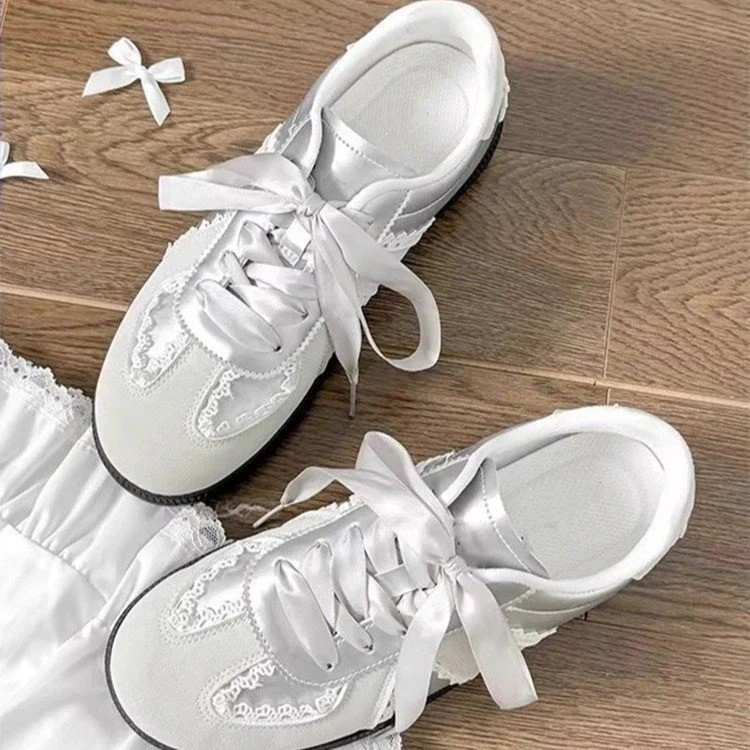 Damen Sneaker mit dekorativer Spitzenapplikation Heidi Mode - Image 5