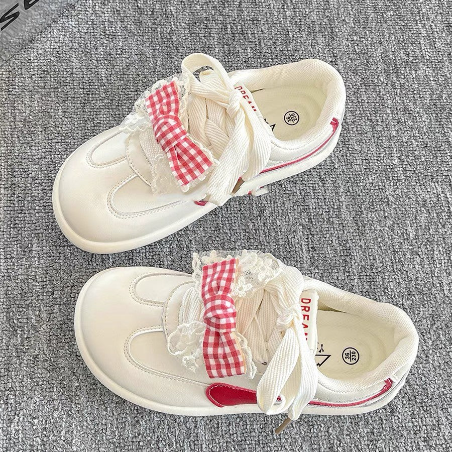Damen Sneaker mit detailverliebtem Rüschen-Design und süßen Schleifen von Heidi Mode - Image 4