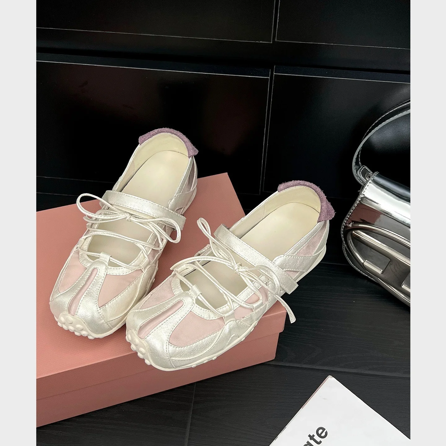 Damen Sneaker mit flexiblem Schnürsystem und atmungsaktivem Obermaterial Heidi Mode - Image 7