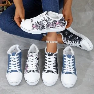 Damen Sneaker mit floralem Skull-Design und kuscheligem Futter Heidi Mode - Image 5