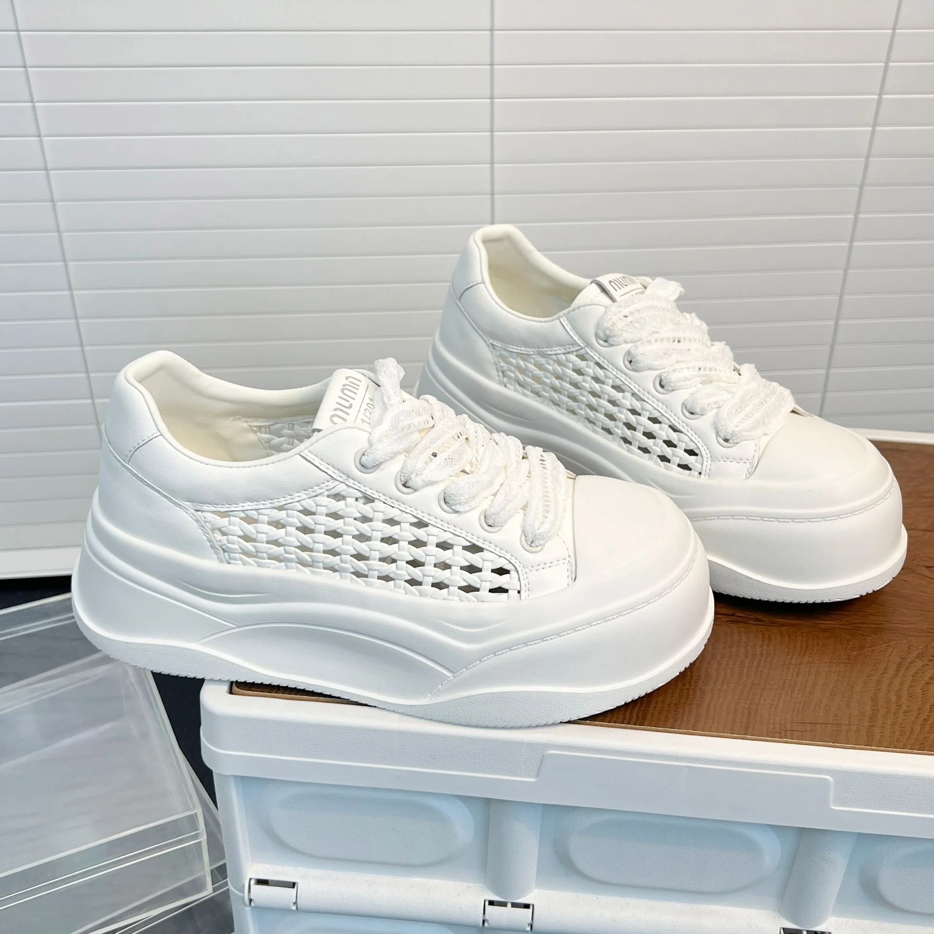 Damen Sneaker mit luftiger Netzstruktur und bequemer Plateausohle Heidi Mode - Image 5