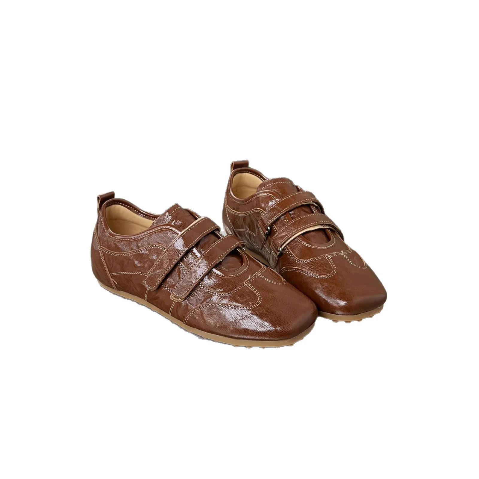 Damen Sneaker mit praktischem Klettverschluss und glänzender Oberfläche Heidi Mode - Image 5