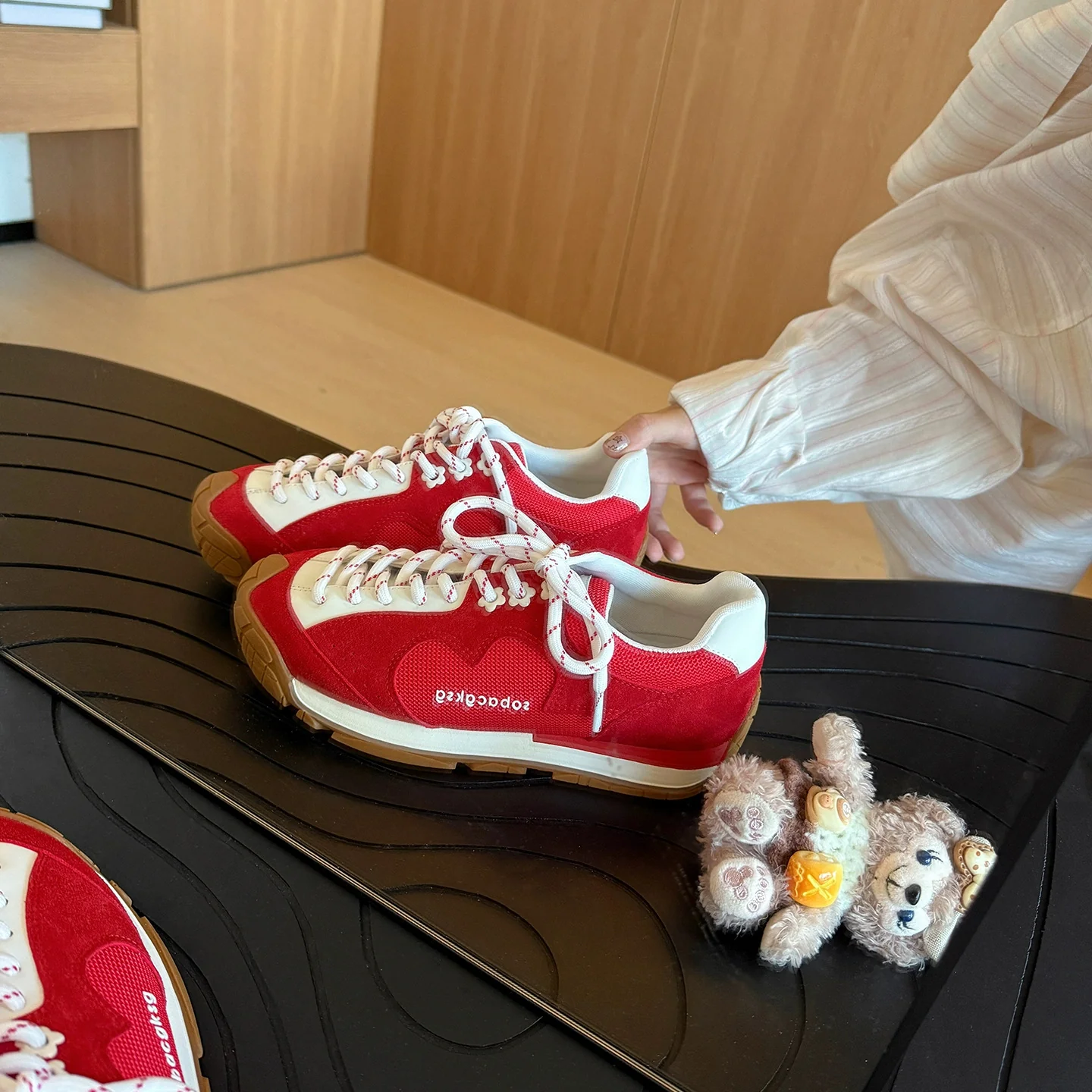 Damen Sneaker mit sportlichem Design und atmungsaktiver Oberfläche Heidi Mode - Image 6