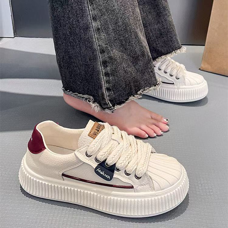 Damen Sneaker mit strukturiertem Obermaterial und moderner Sohle Heidi Mode - Image 3