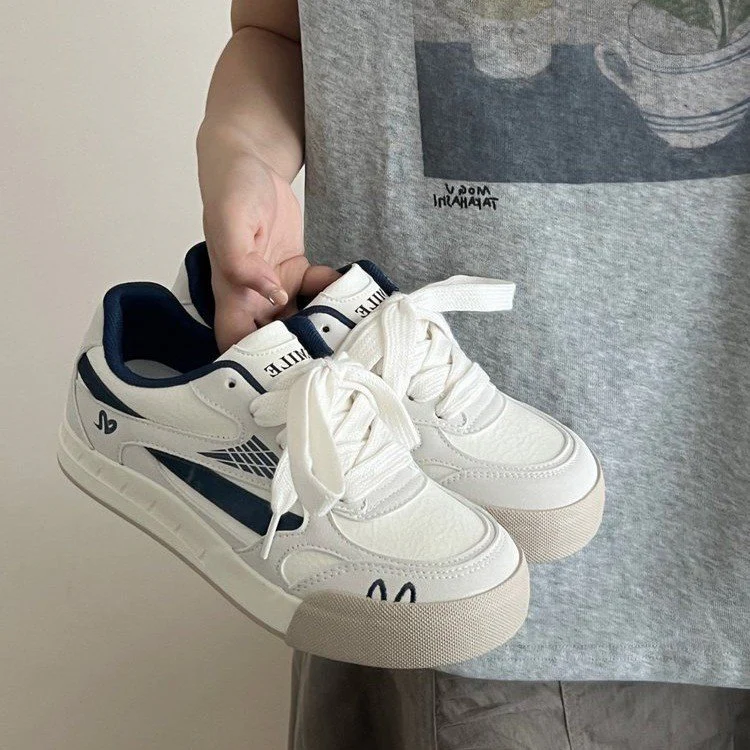 Damen Sneaker mit verspieltem Design und hochwertiger Verarbeitung Heidi Mode - Image 2