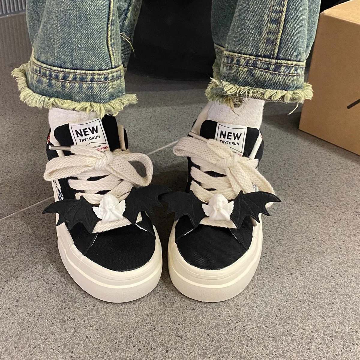 Damen Sneaker mit verspieltem Tiermotiv und dämpfender Sohle Heidi Mode - Image 4