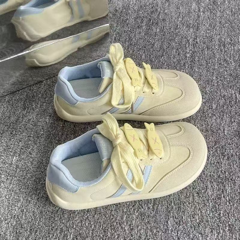 Damen Sneakers im lässigen Alltagsdesign mit spielerischen Applikationen Heidi Mode - Image 2