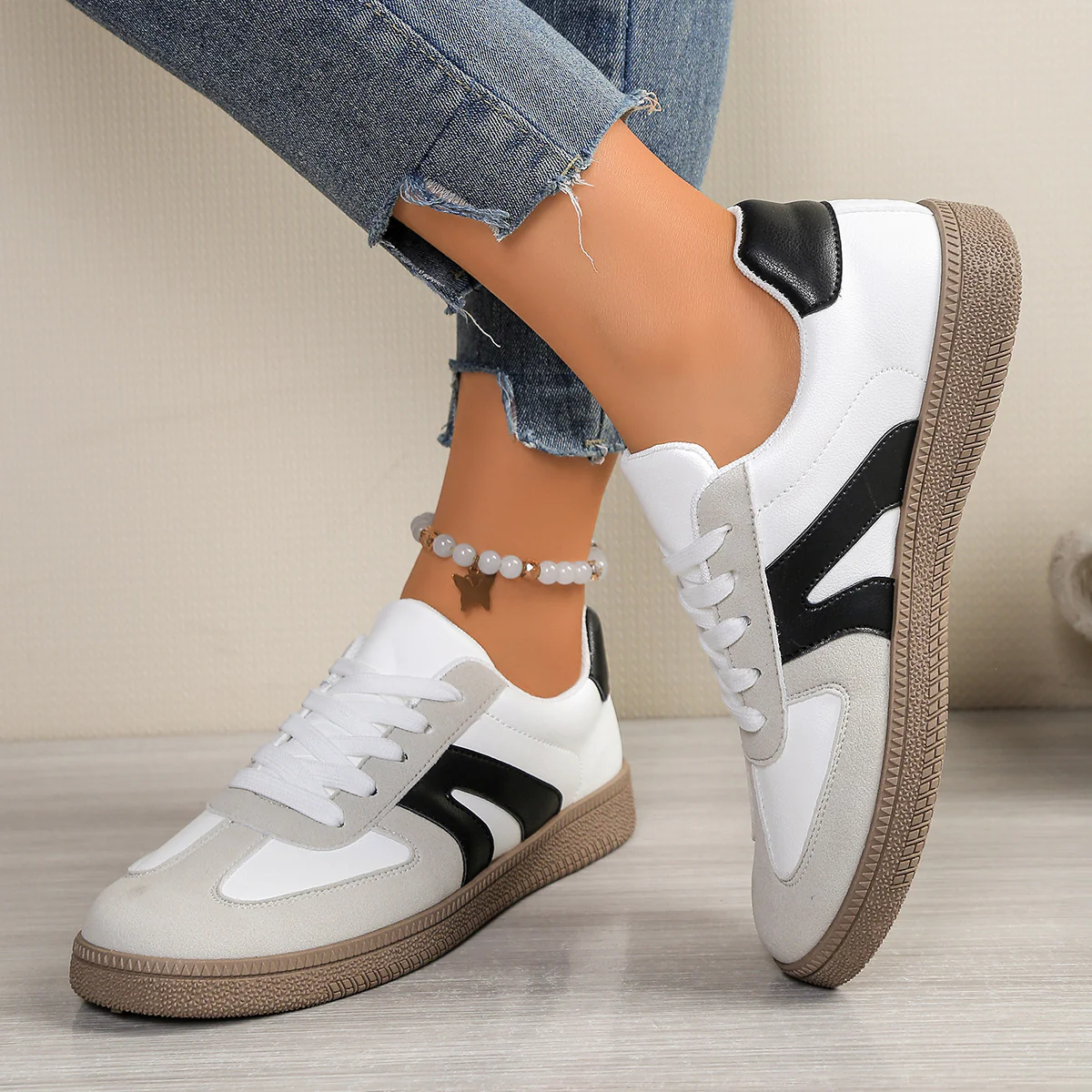 Damen Sneakers im modernen Design mit leicht gepolsterter Laufsohle Heidi Mode - Image 2