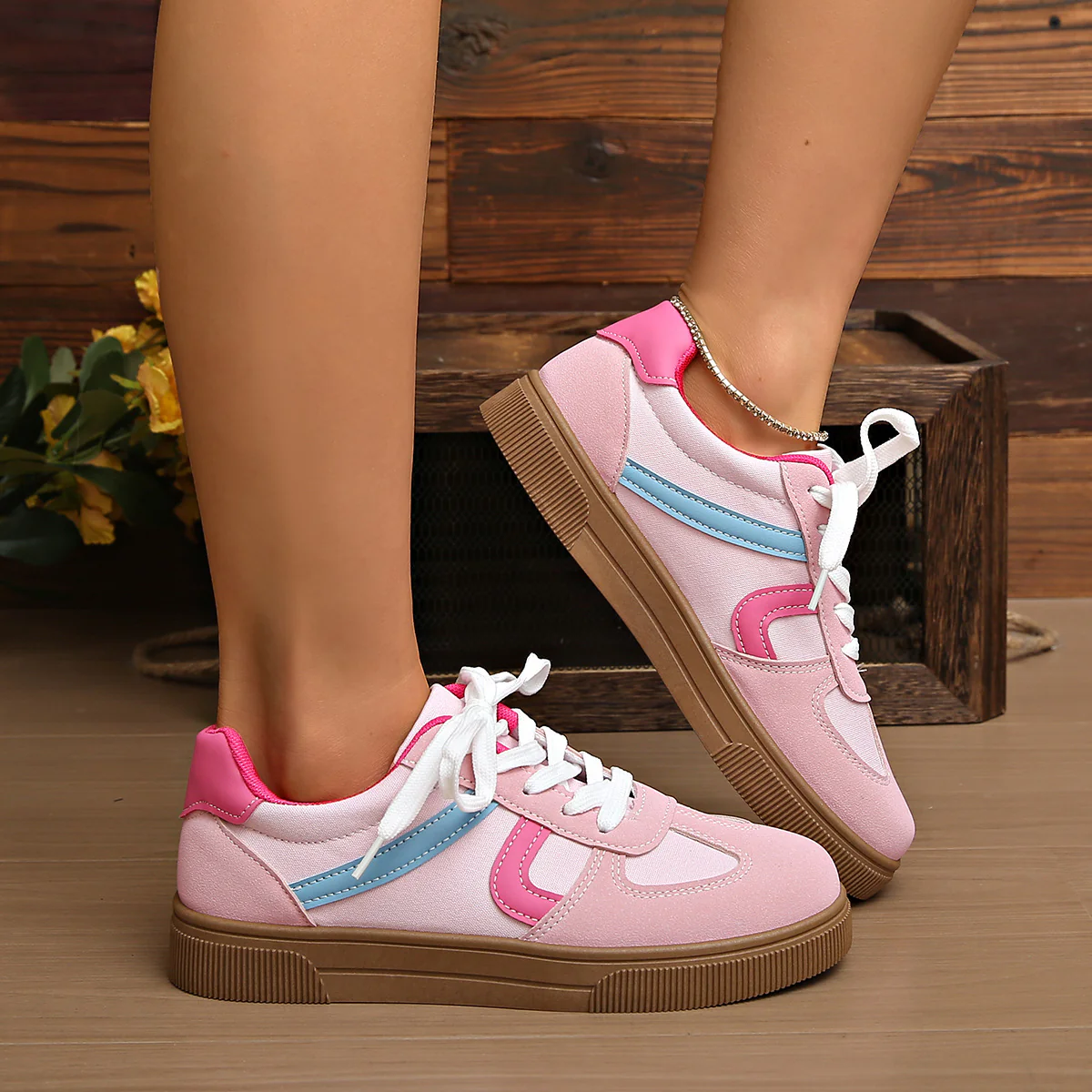 Damen Sneakers im modernen Design mit verstärktem Komfort und rutschfester Sohle Heidi Mode - Image 2