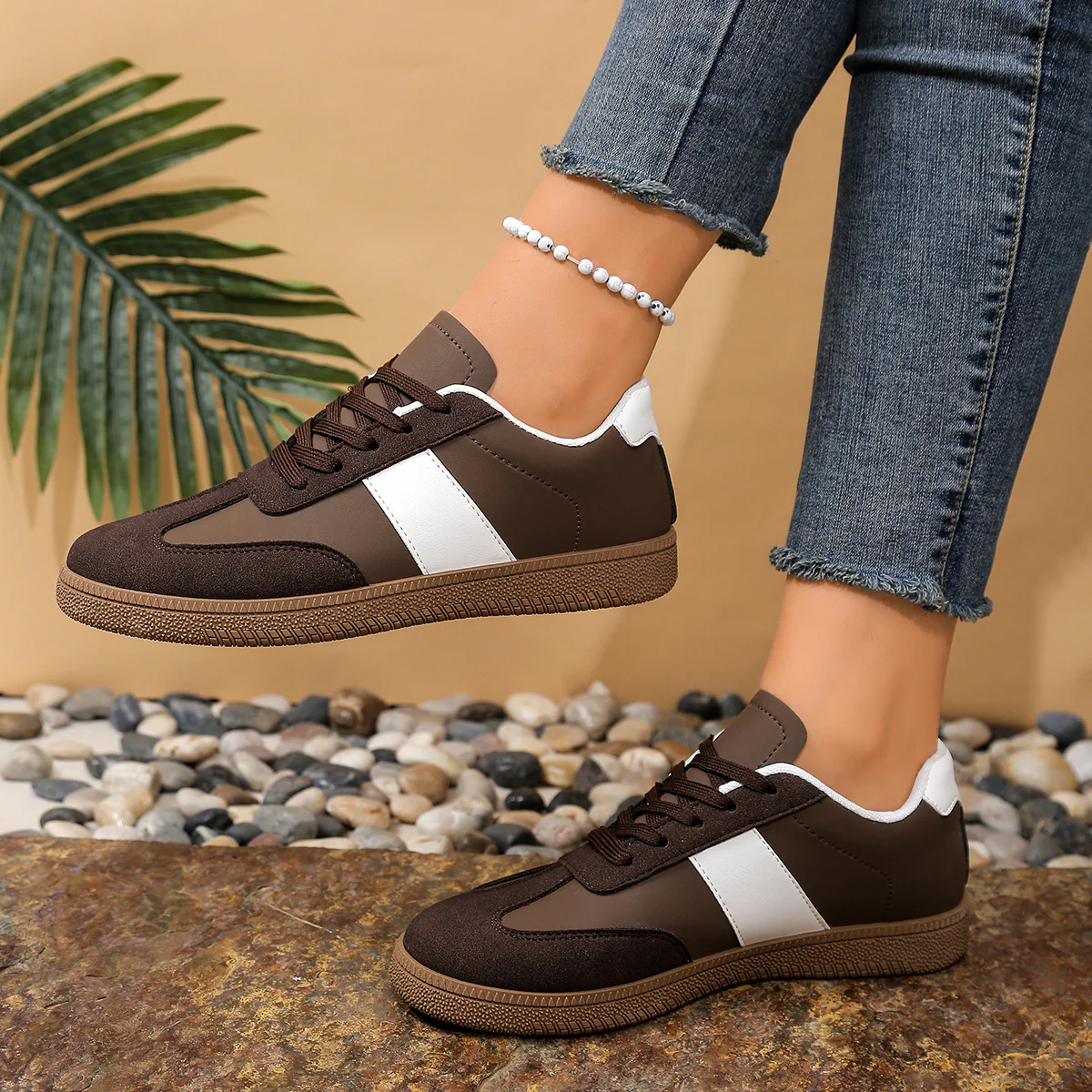 Damen Sneakers im modernen Sportschnitt mit rutschfester Gummisohle Heidi Mode