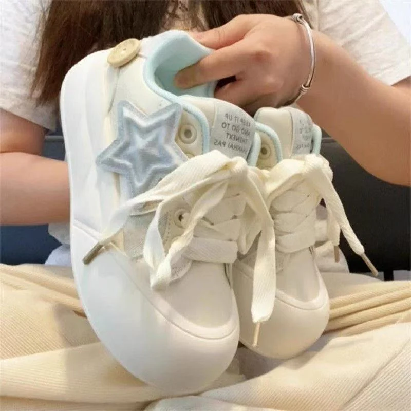 Damen Sneakers im sportlich-eleganten Design mit dekorativem Knopf und gepolsterter Innensohle Heidi Mode - Image 2