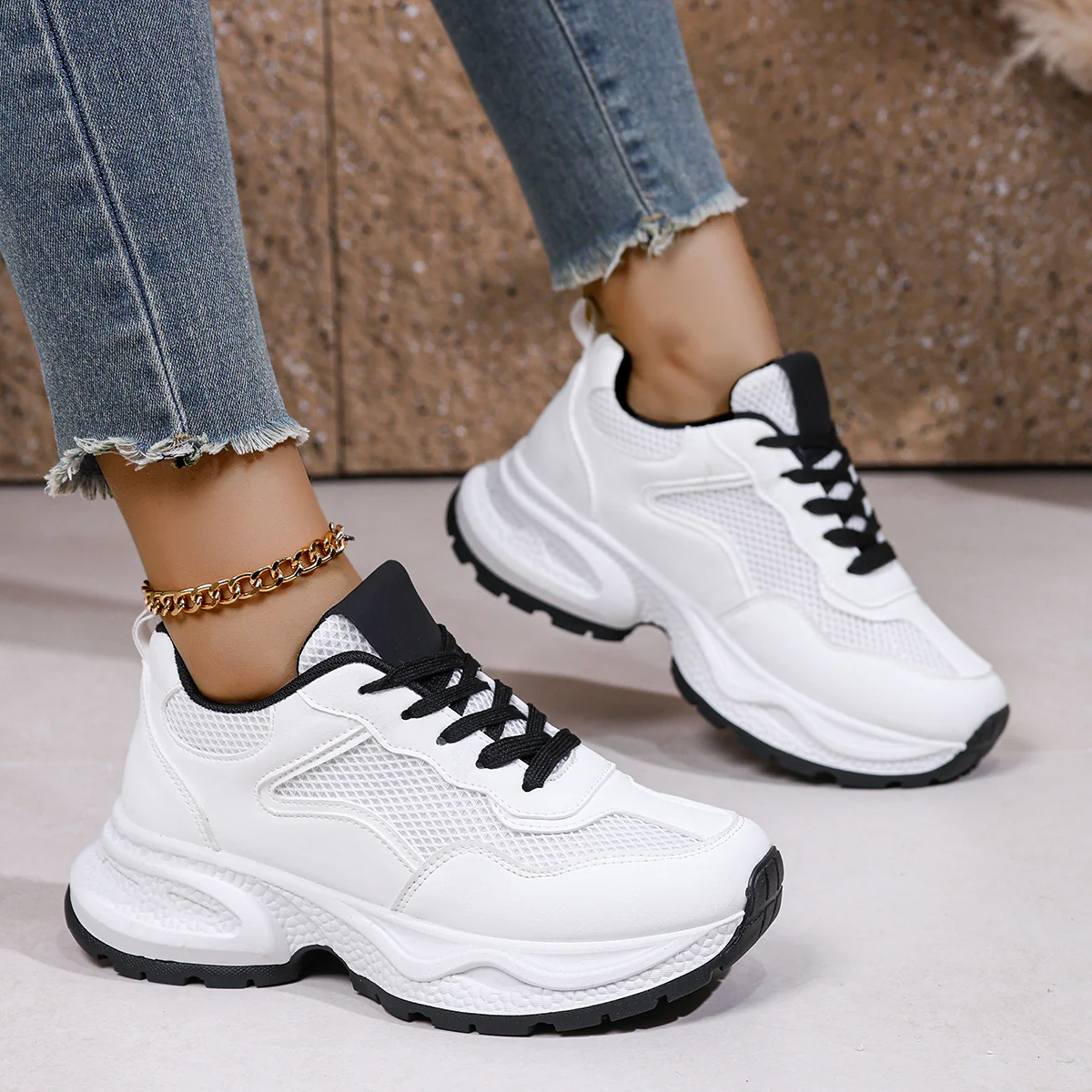 Damen Sneakers im sportlich-modernen Design mit atmungsaktiven Mesh-Einsätzen und komfortabler Dämpfung Heidi Mode - Image 3