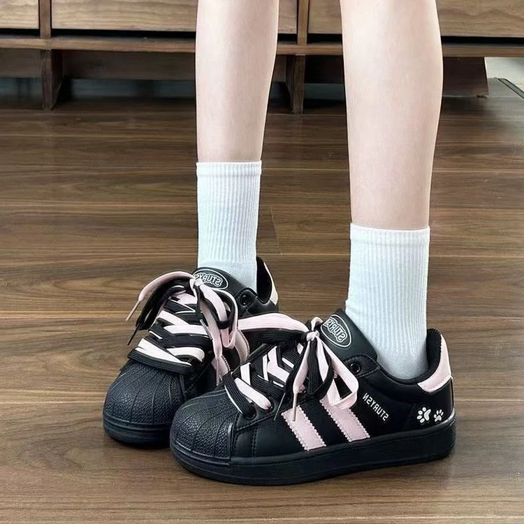 Damen Sneakers im sportlichen Retro-Design mit auffälligen Schnürsenkeln Heidi Mode - Image 4