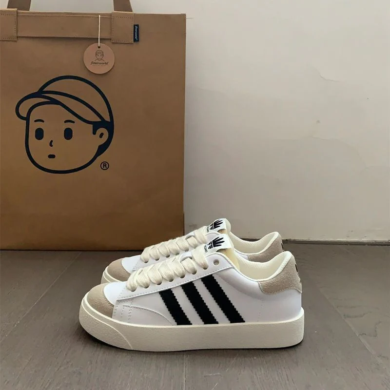 Damen Sneakers im sportlichen Retro-Look mit gepolsterter Sohle Heidi Mode - Image 2