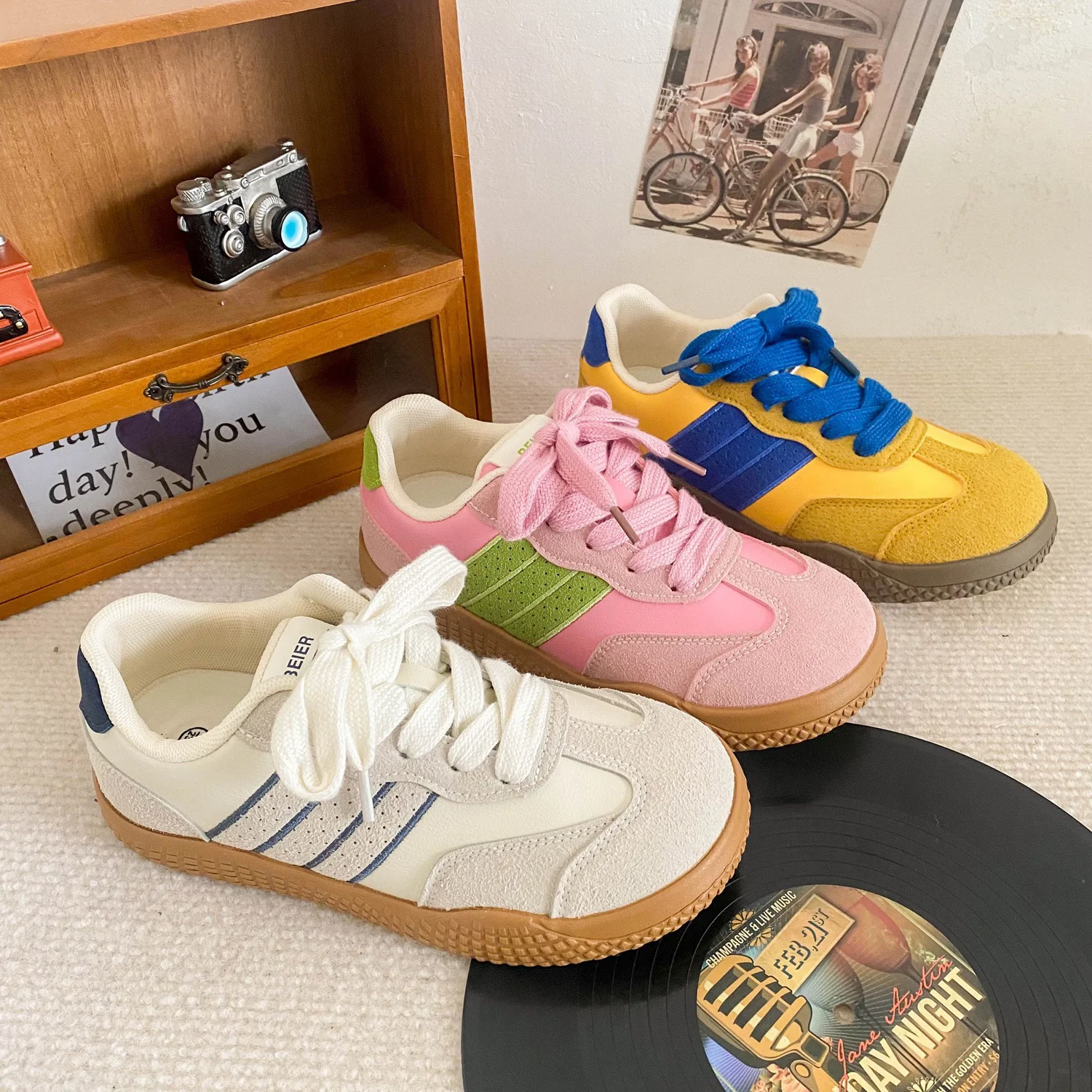 Damen Sneakers im sportlichen Retro-Stil mit atmungsaktiver Obermaterialstruktur und rutschfester Sohle Heidi Mode - Image 4
